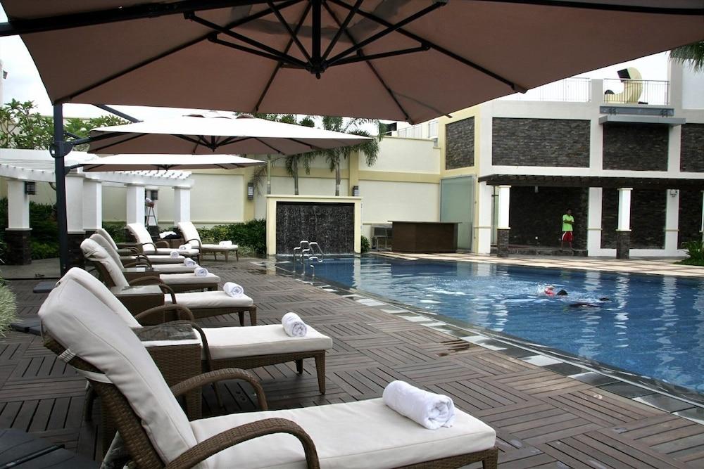 The Avenue Plaza Hotel Naga  Luaran gambar