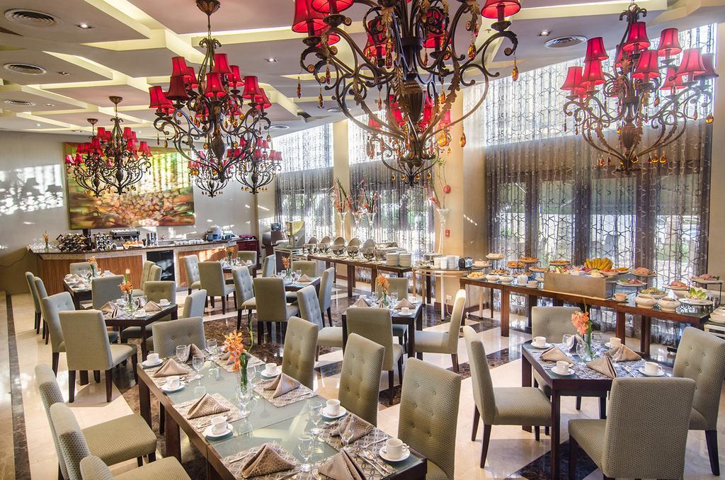 The Avenue Plaza Hotel Naga  Luaran gambar