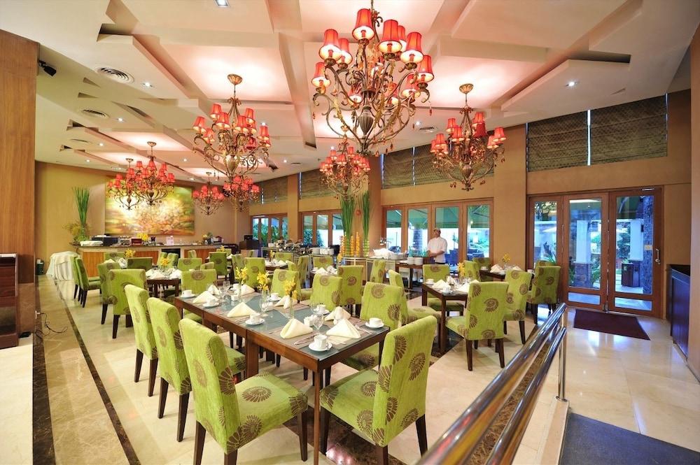 The Avenue Plaza Hotel Naga  Luaran gambar