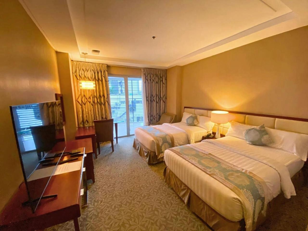 The Avenue Plaza Hotel Naga  Luaran gambar