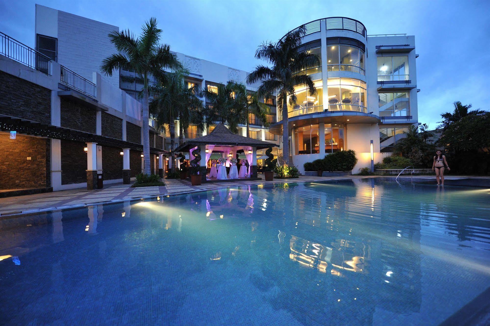 The Avenue Plaza Hotel Naga  Luaran gambar